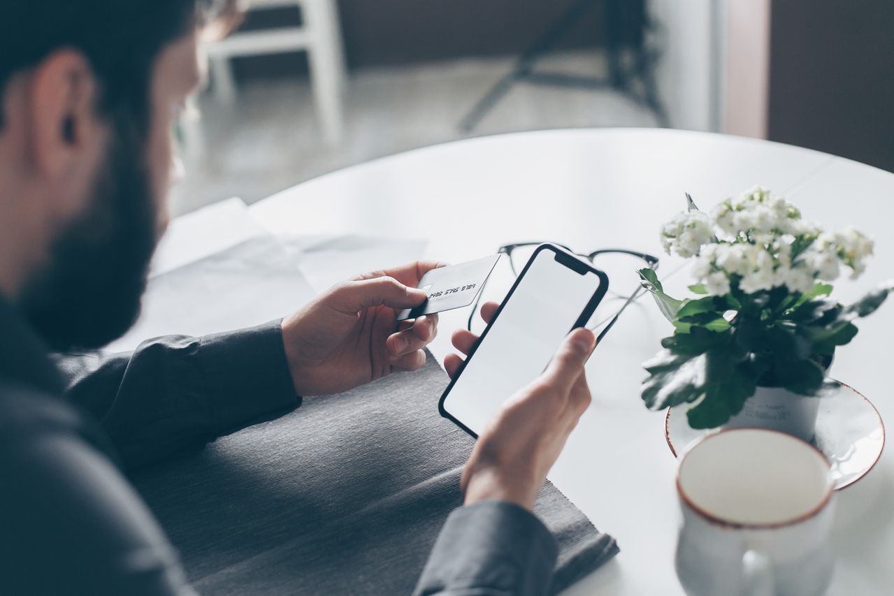 Read more about the article Romance Scams and Catfishing in Greater Manchester: How to Protect Yourself